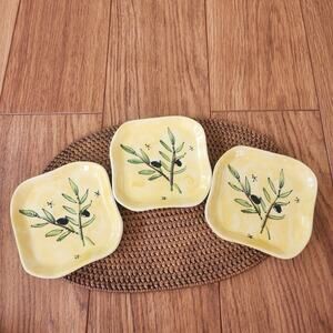 Julia Junkin 5" set of 3 yellow with black olive & branch print appetizer plates
